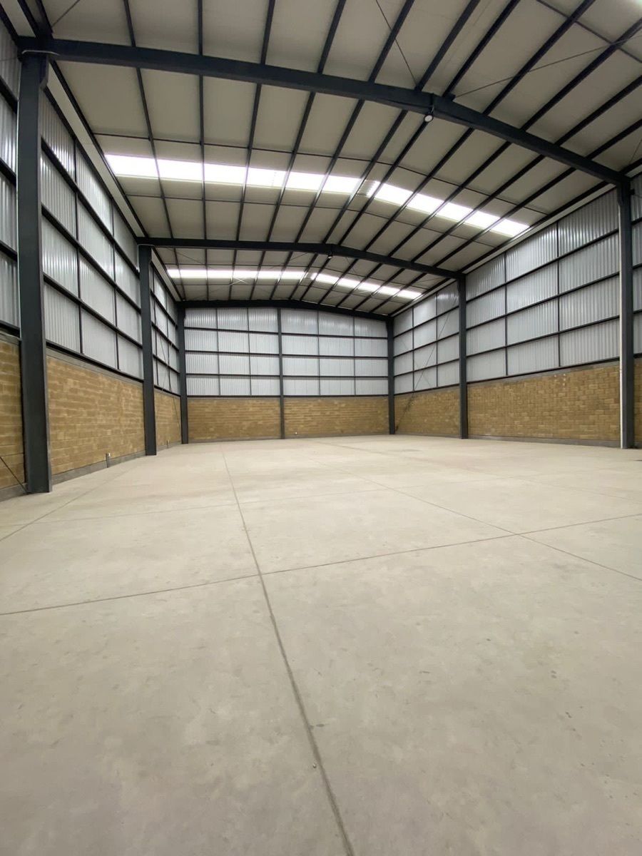 BODEGA INDUSTRIAL EN RENTA EN SANTA LUCÍA