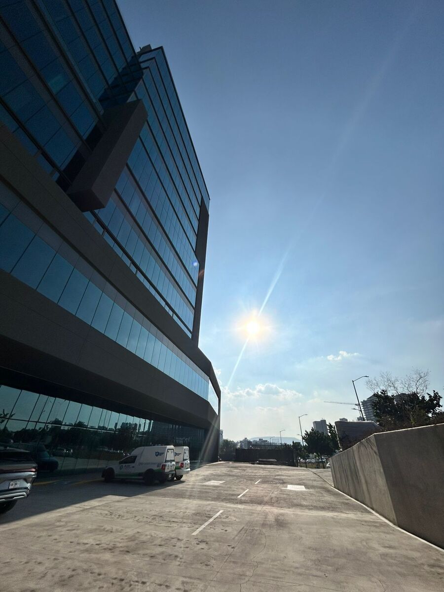 Consultorio Médico Nuevo en Renta en Puerta de Hierro