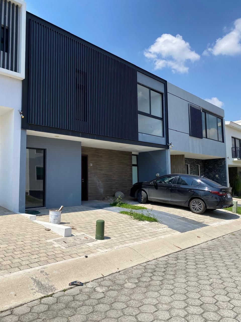 CASA EN VENTA EN FRACCIONAMIENTO CASA FUERTE 85
