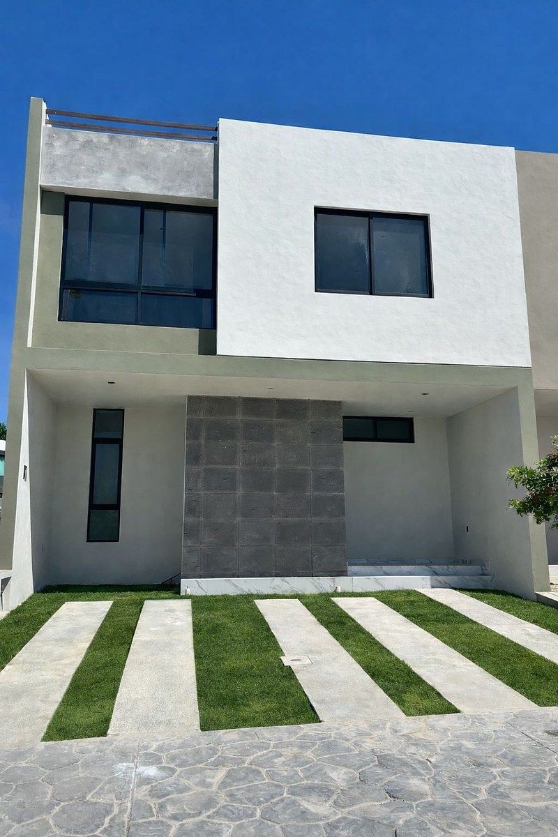 CASA EN VENTA EN VALLE IMPERIAL 54 - COTO MAPLES