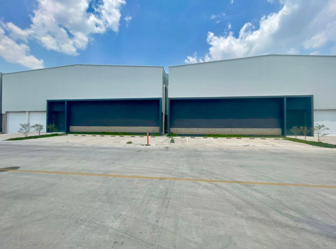 BODEGA INDUSTRIAL EN VENTA O RENTA EN LAS CUATAS