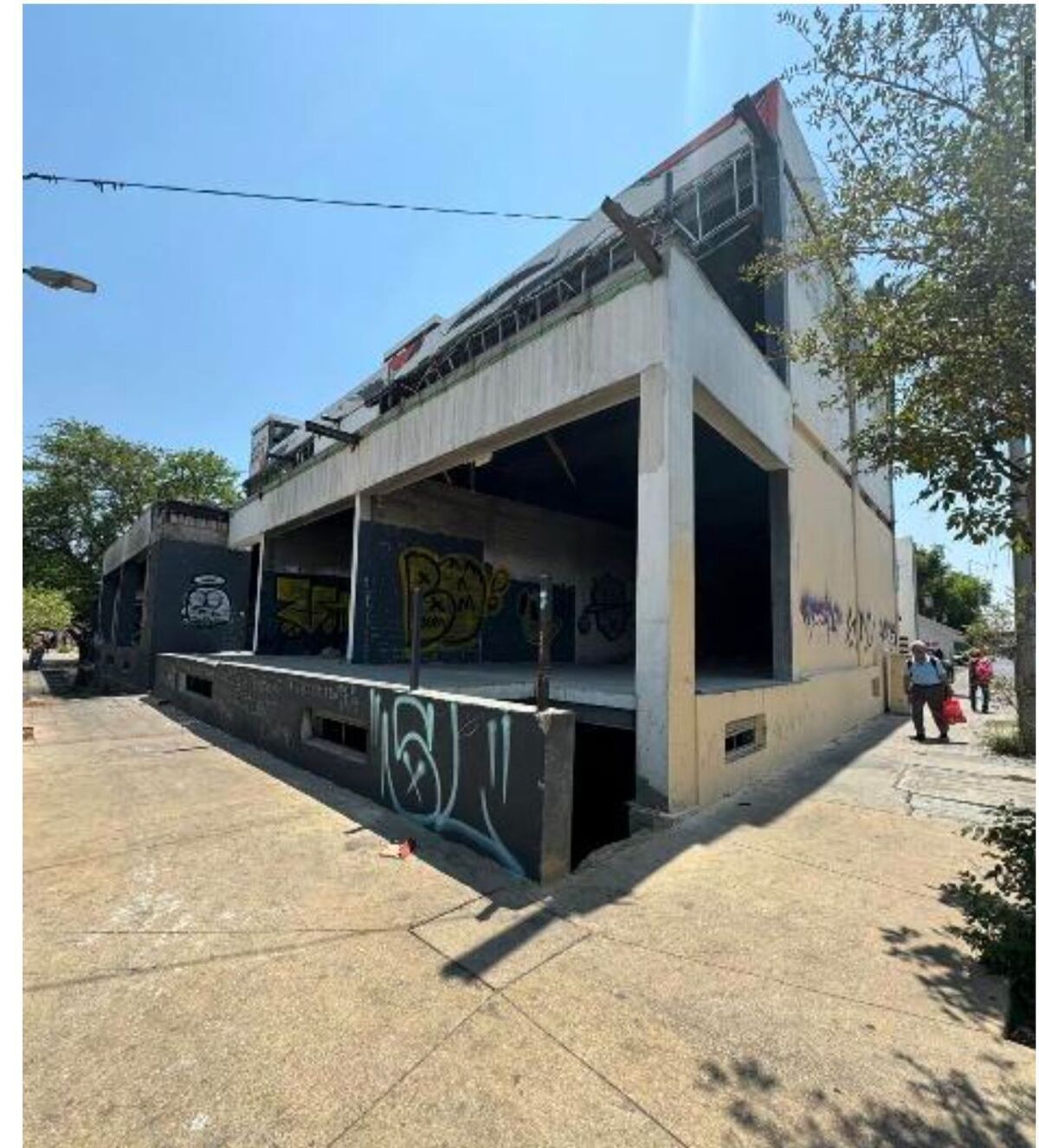 LOCALES COMERCIALES EN VENTA COLONIA MODERNA